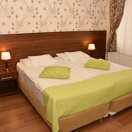 Hotel Elit 3*