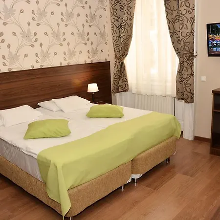 Hotel Elit 3*