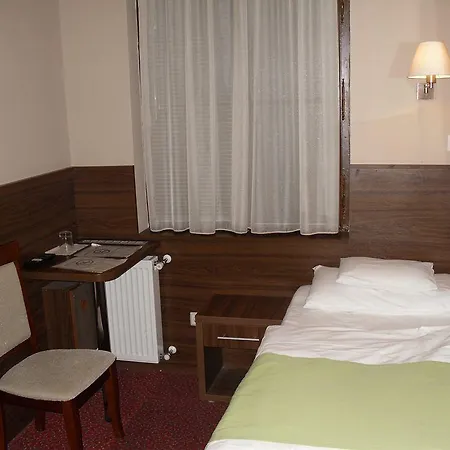 Elit Budapešť