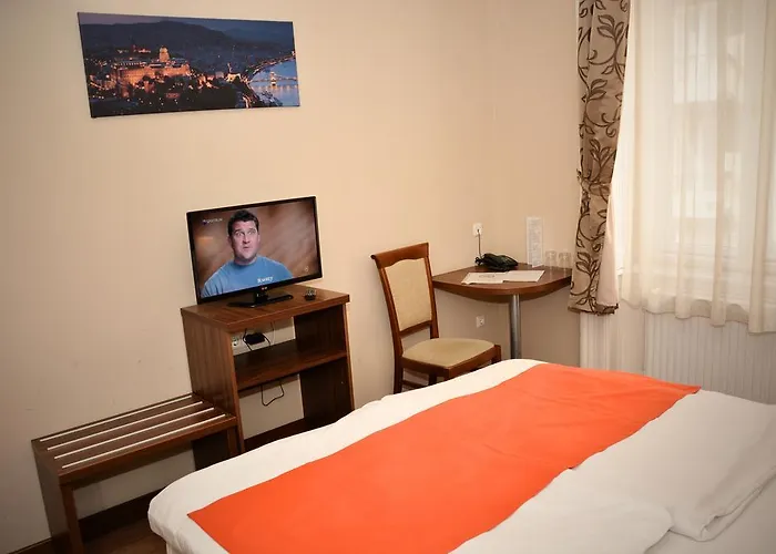 Elit Hotell 3*
