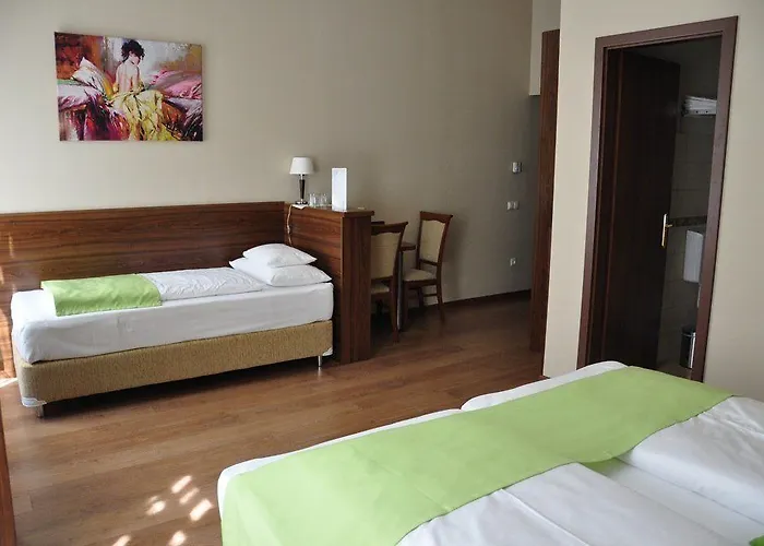 Hotell Elit 3*