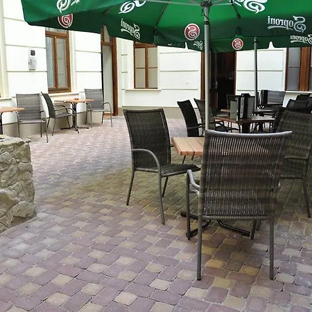 Elit Hotel 3*