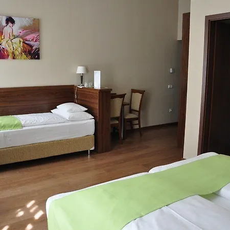 Hotel Elit 3*